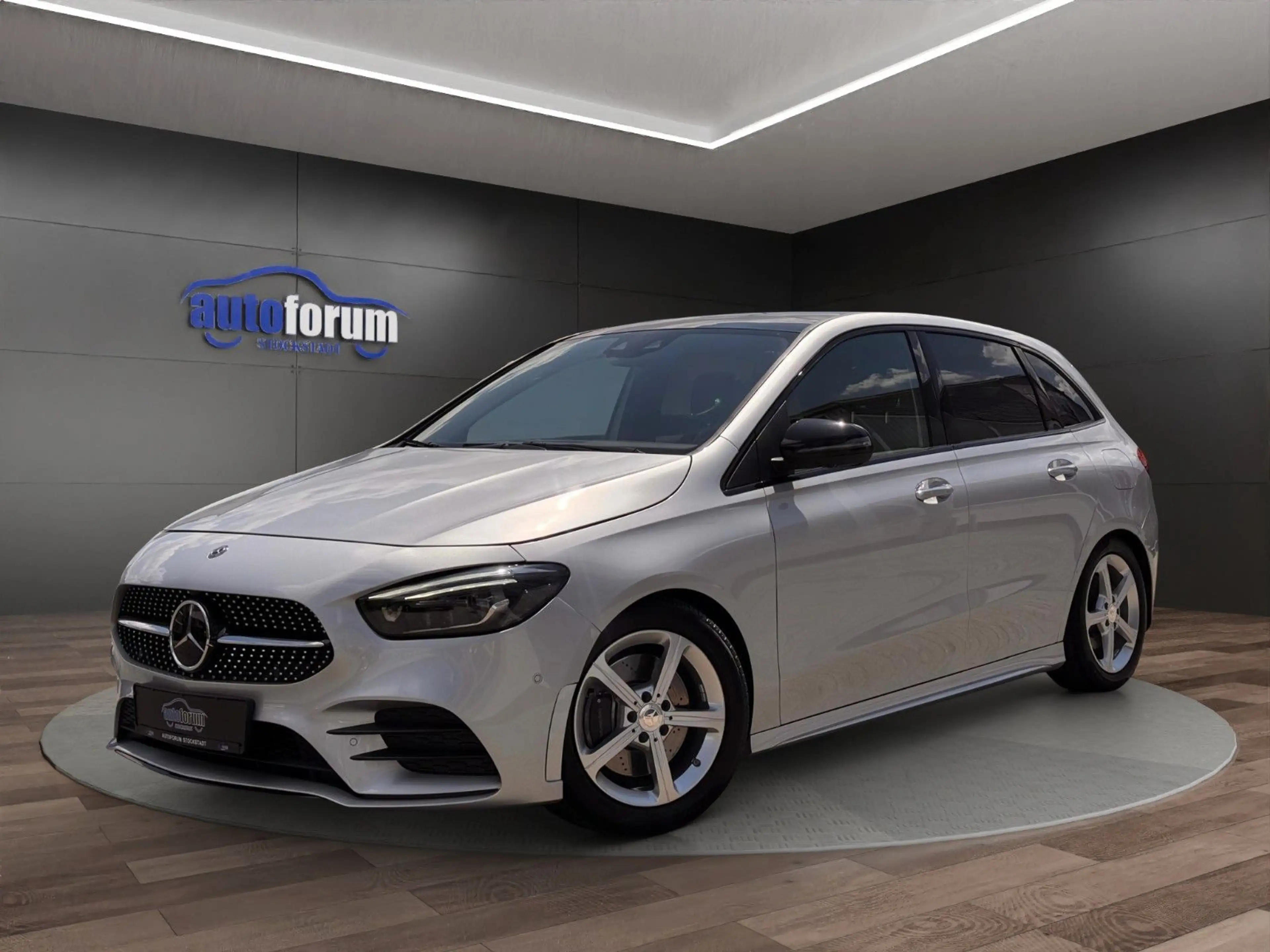Mercedes-Benz B 220 d AMG°AHK°PANO°360°KAMERA°BURMESTER°MEMORY
