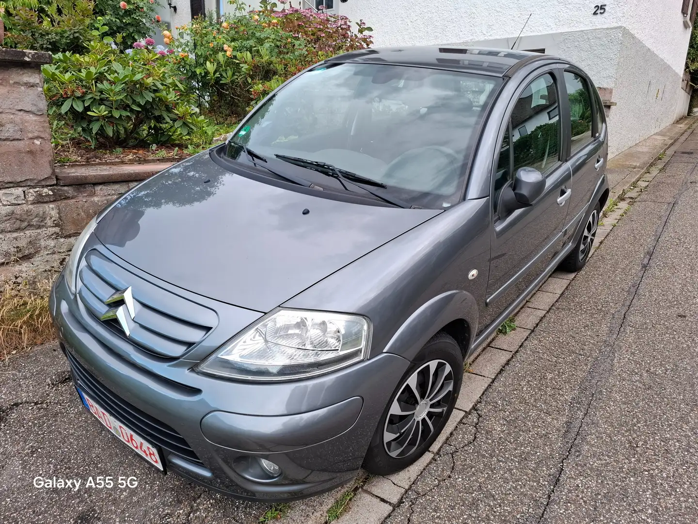Citroen C3 1.4 Exclusive Neue TÜV, neue Reifen Gri - 1