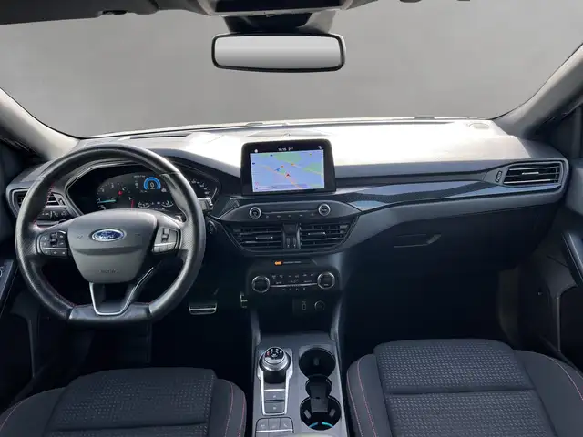 Ford Focus view 11