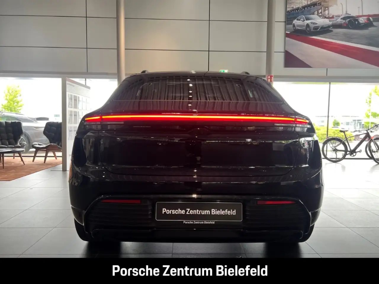 Porsche Macan Turbo BOSE Surround-View Abstandstempomat 5