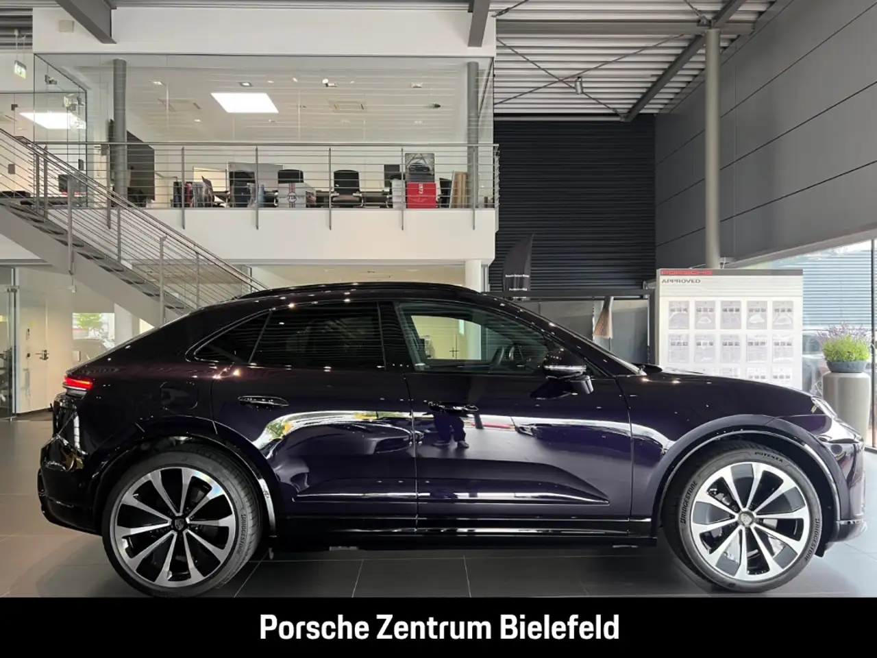 Porsche Macan Turbo BOSE Surround-View Abstandstempomat 8