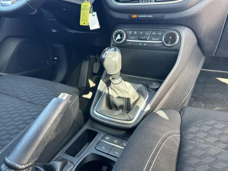 Ford Fiesta Titanium Navi Klima LED Navi Wipa PDC Kamera — photo 9