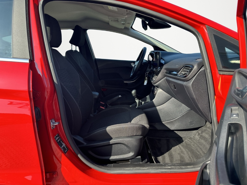 Ford Fiesta Titanium Navi Klima LED Navi Wipa PDC Kamera — photo 14
