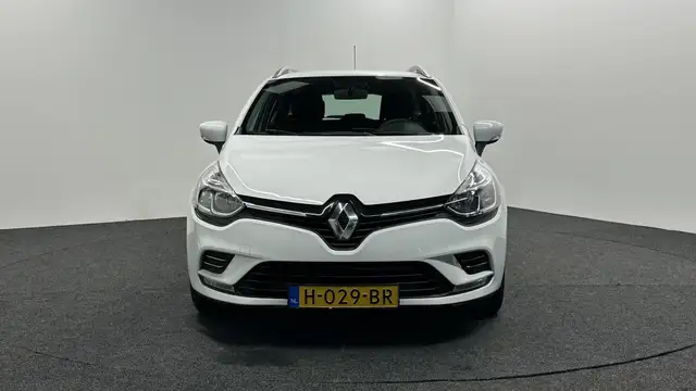 Renault Clio view 6