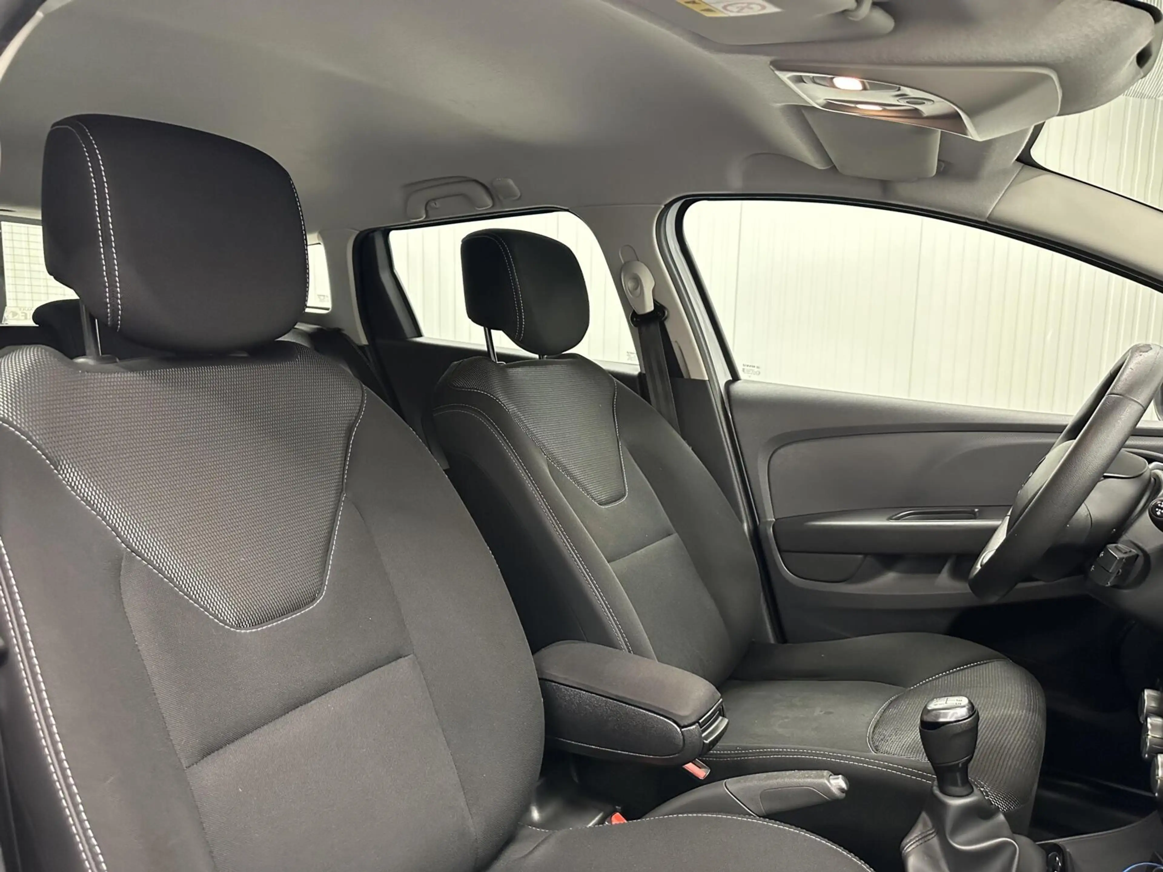 Renault Clio Estate 0.9 TCe Limited CRUISE NAVI CARPLAY. — photo 12