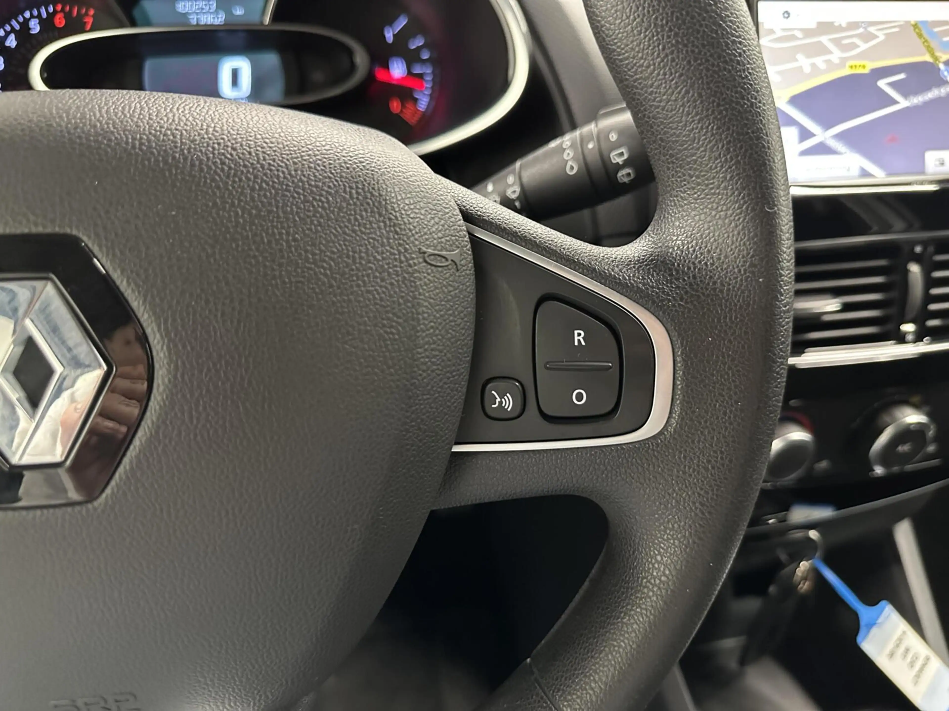 Renault Clio Estate 0.9 TCe Limited CRUISE NAVI CARPLAY. — photo 19