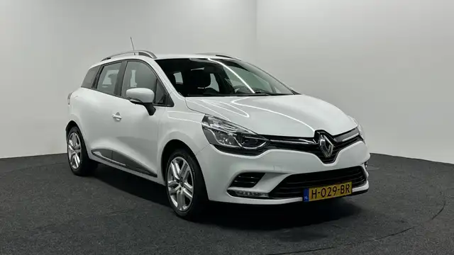 Renault Clio view 3