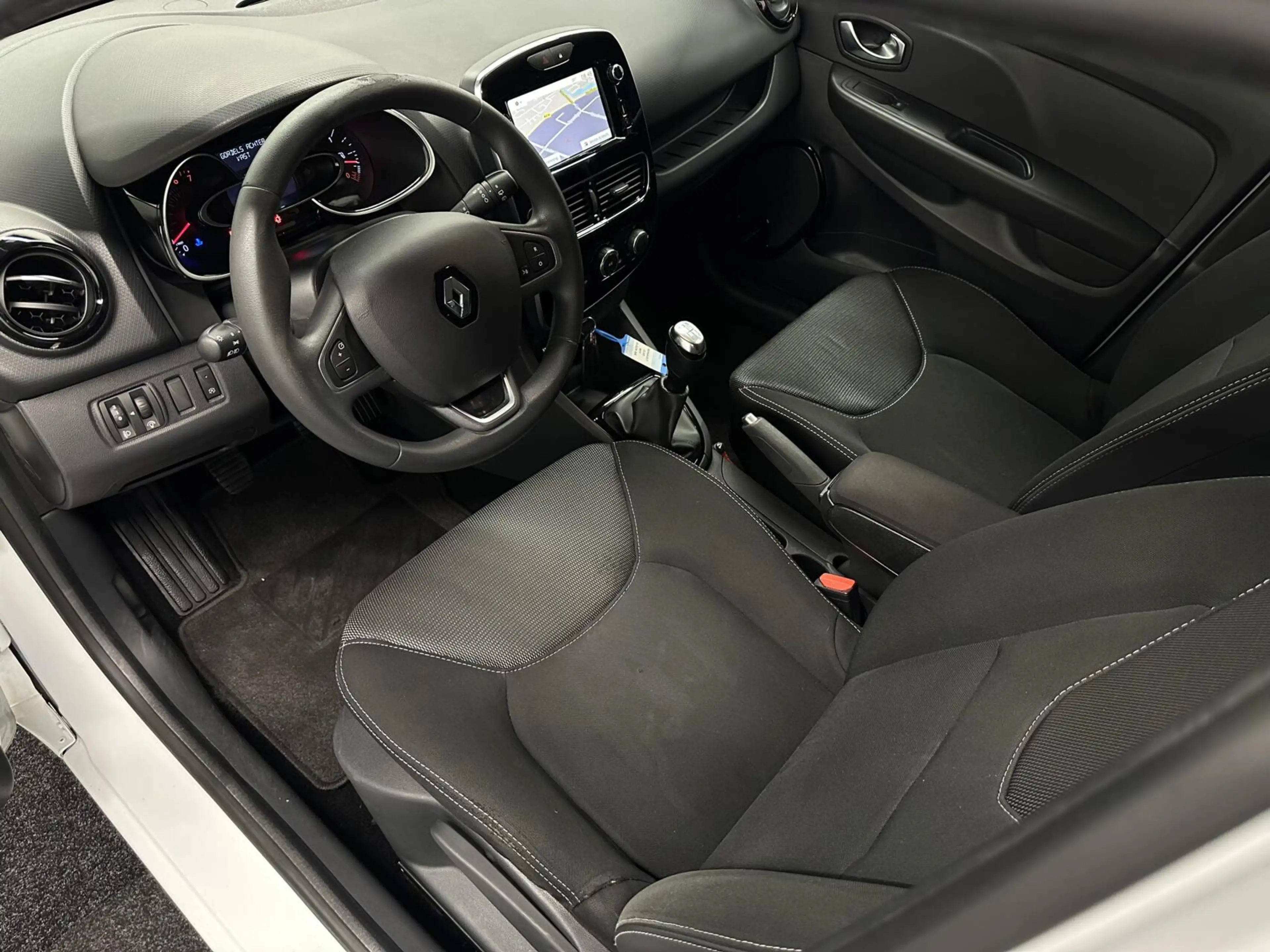 Renault Clio Estate 0.9 TCe Limited CRUISE NAVI CARPLAY. — photo 14