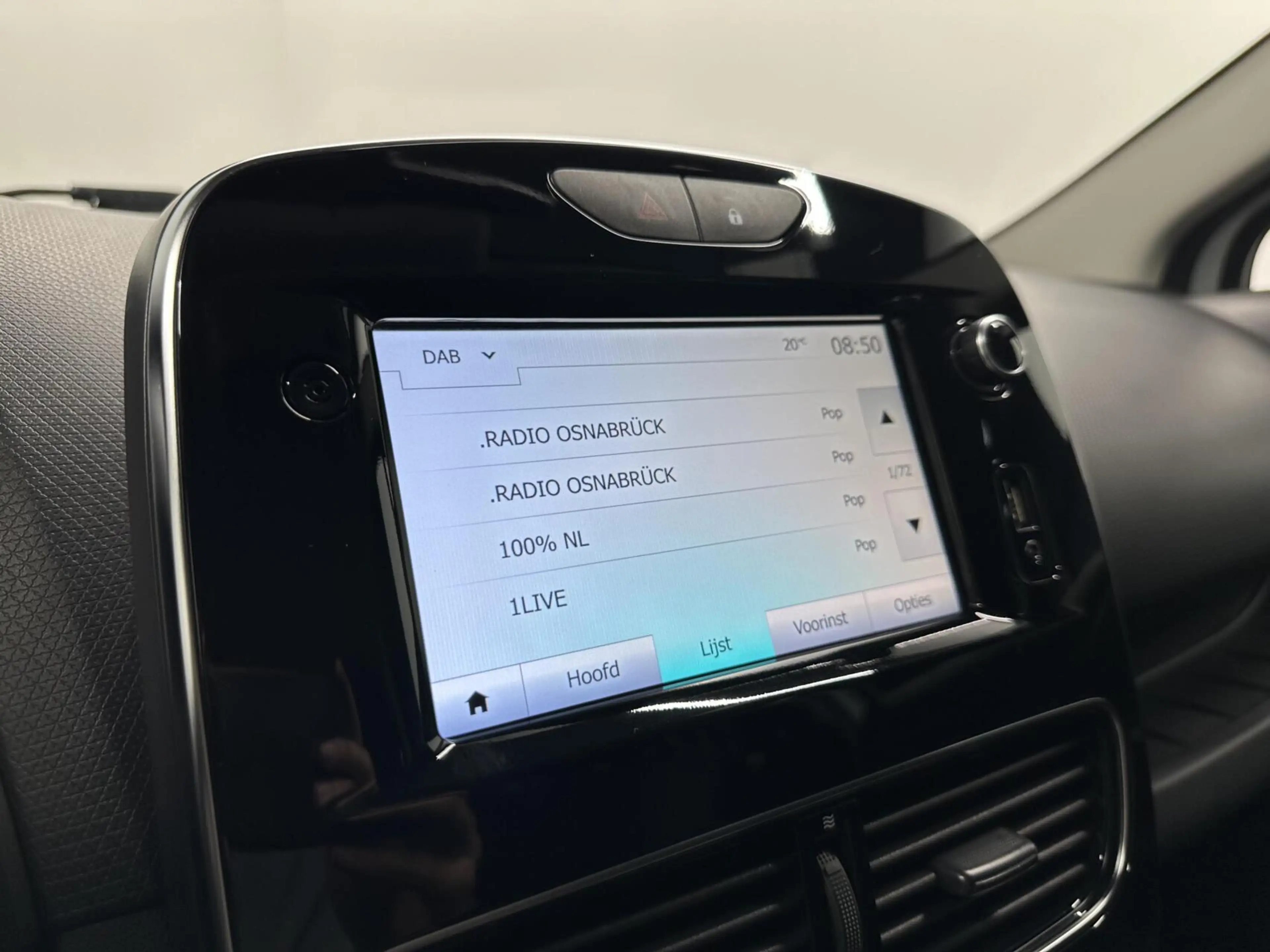 Renault Clio Estate 0.9 TCe Limited CRUISE NAVI CARPLAY. — photo 28