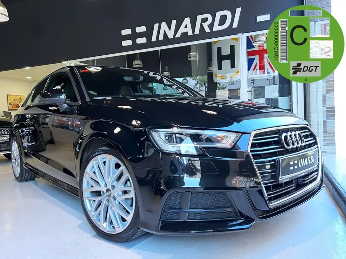 Audi A3 1.6TDI S Line Edition 85kW Zwart - 1