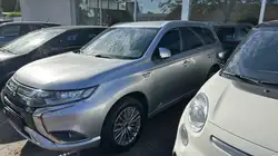 Mitsubishi Outlander PHEV Basis Spirit 4WD