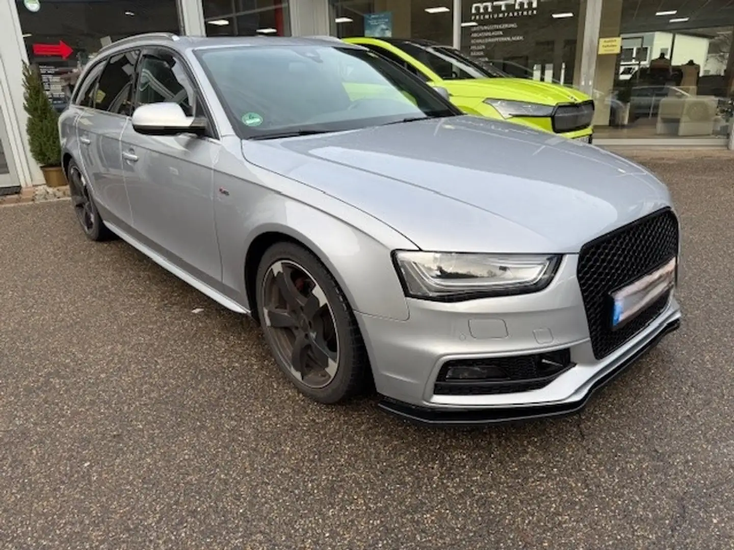 Audi A4 Avant S line 2.0 TDI S-tronic quat. +AHK+Pano+DAB+ Argent - 1