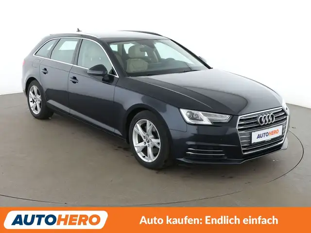 Audi A4 view 8