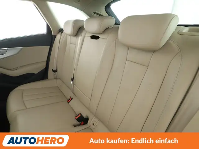 Audi A4 view 14