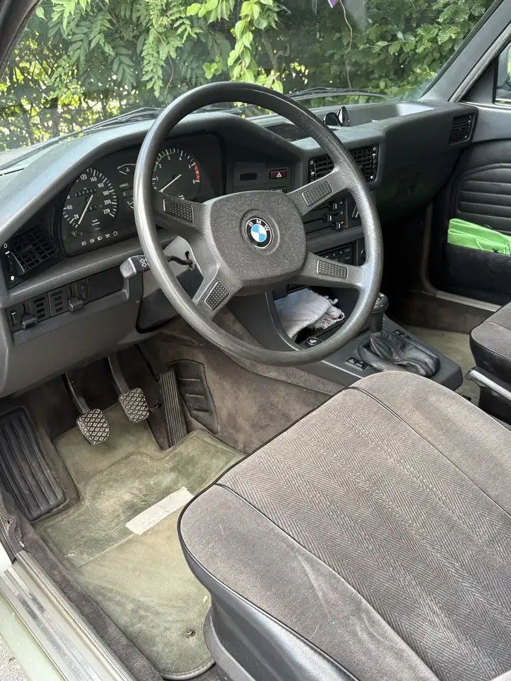 BMW 524td, foto 10