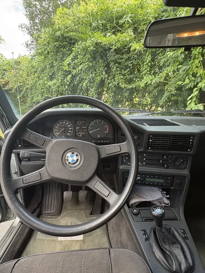 BMW 524td, foto 9