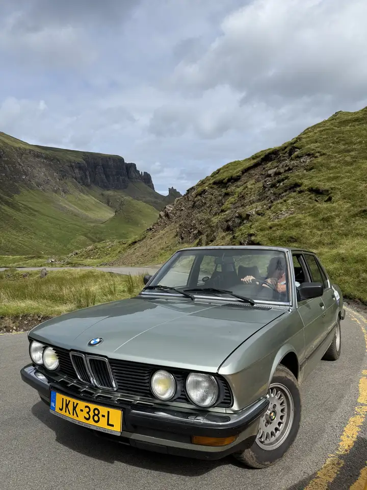BMW 524td, foto 1