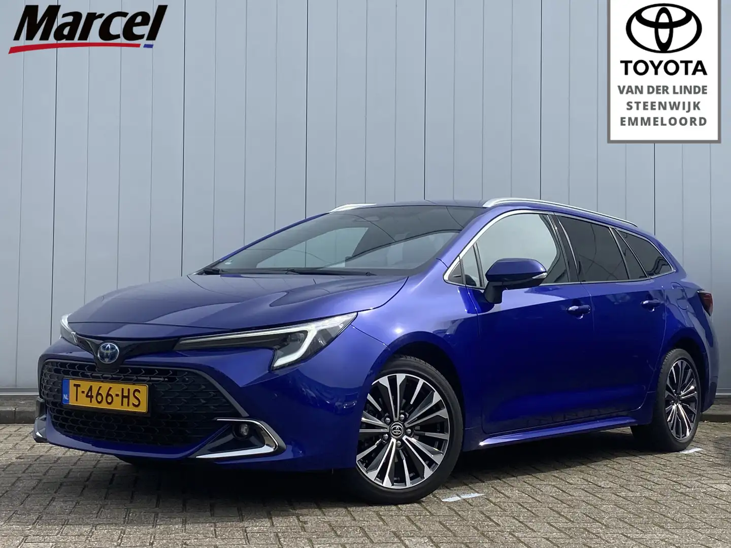 Toyota Corolla Touring Sports 1.8 Hybrid First Edition Clima PDC Blauw - 1