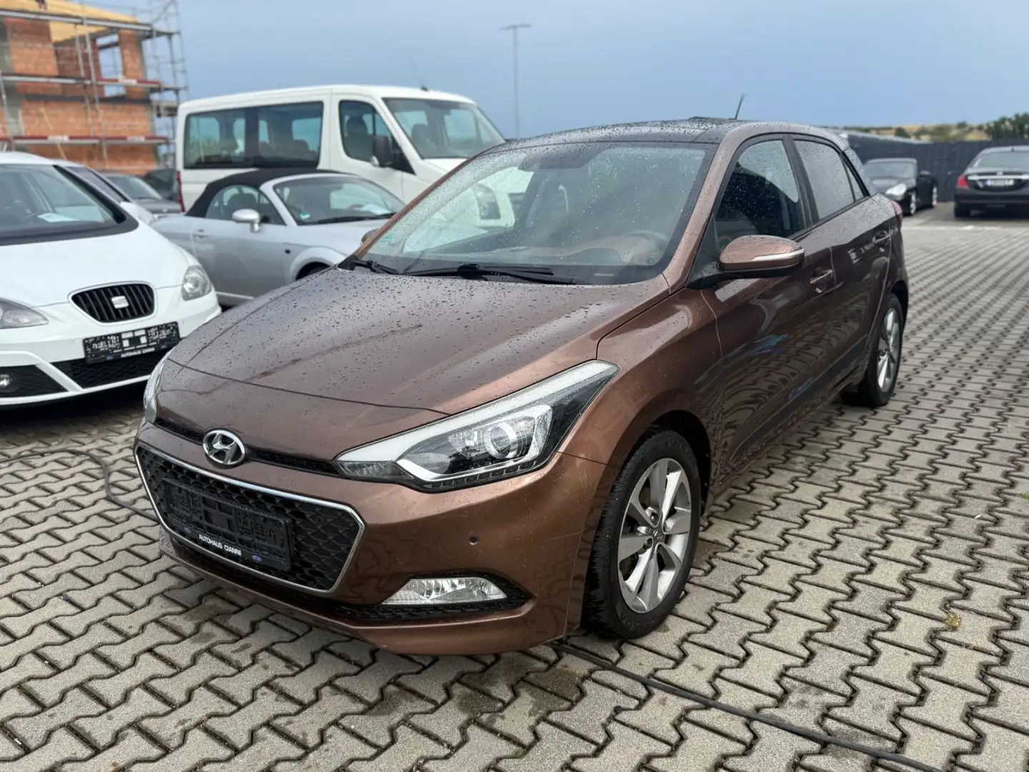 Hyundai i20 Style**aus 1. Hand**Panoramadach** Kahverengi - 1