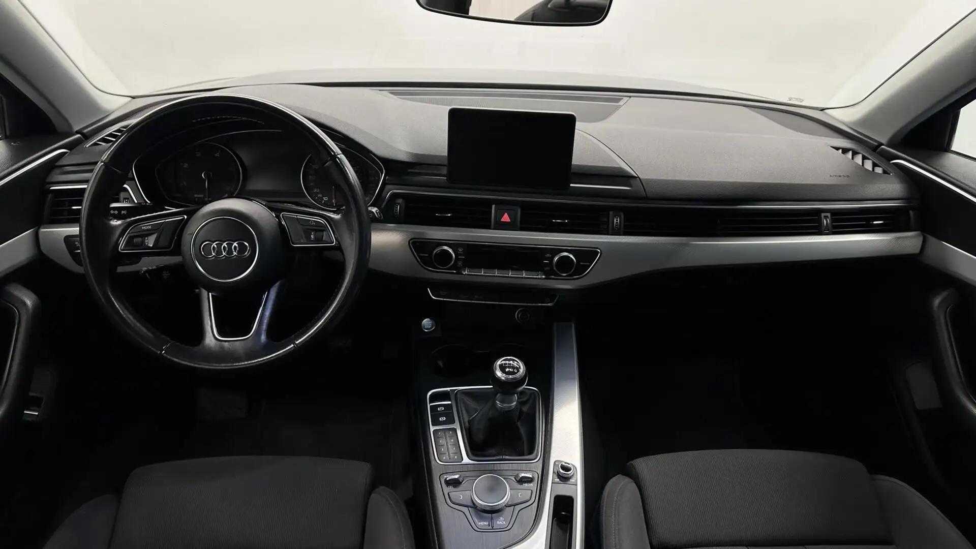 Audi A4 Avant 2.0 TDI Lease Edition ECC NAVI LM VOORSTOELE Blau - 2