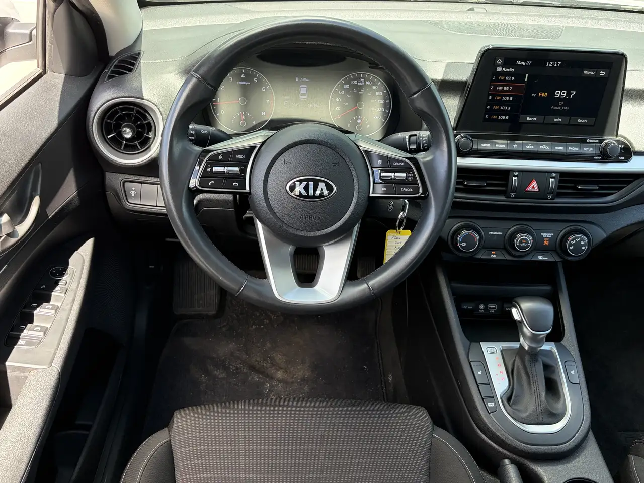 Kia Forte снимка Kia Forte