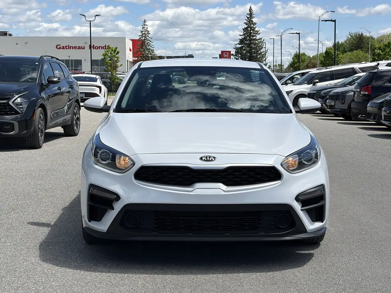 Kia Forte снимка Kia Forte