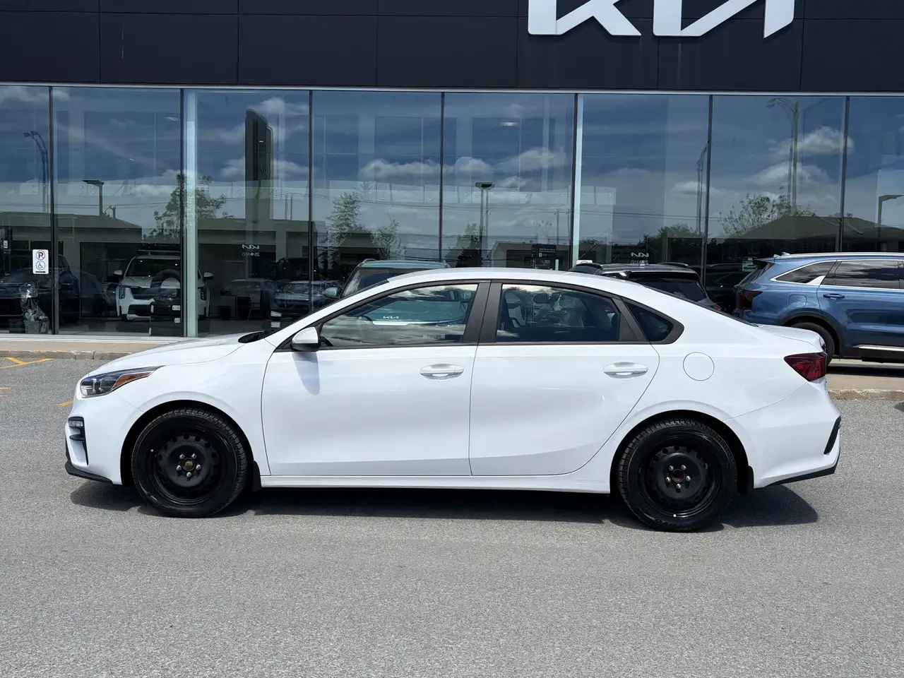 Kia Forte снимка Kia Forte