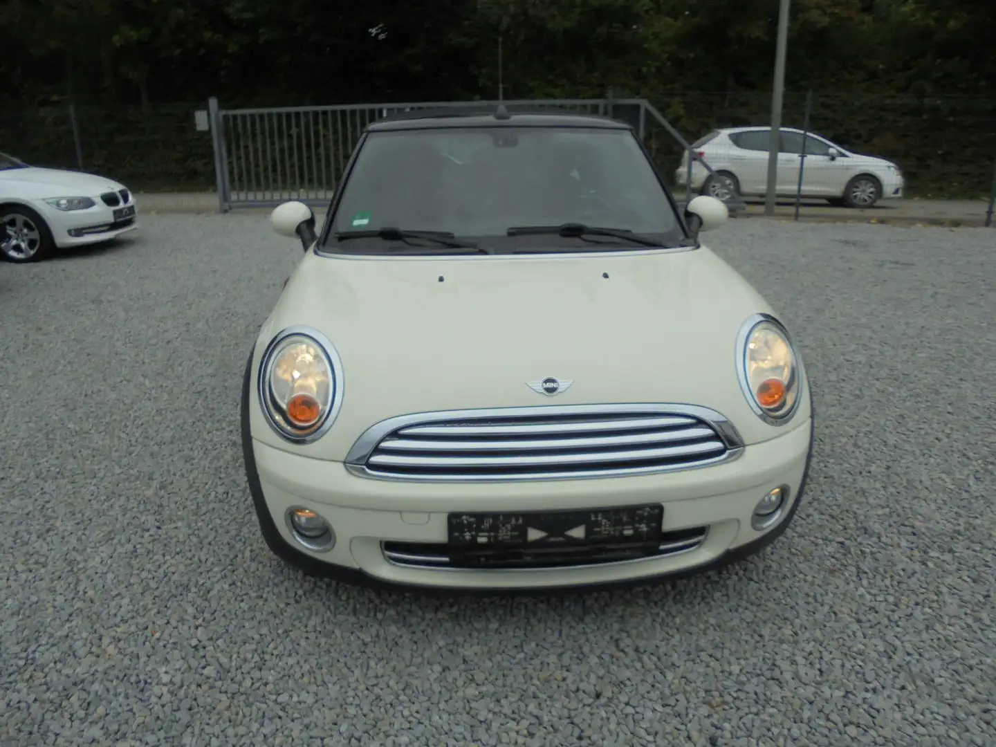 MINI Cooper Cabrio Cooper Weiß - 2