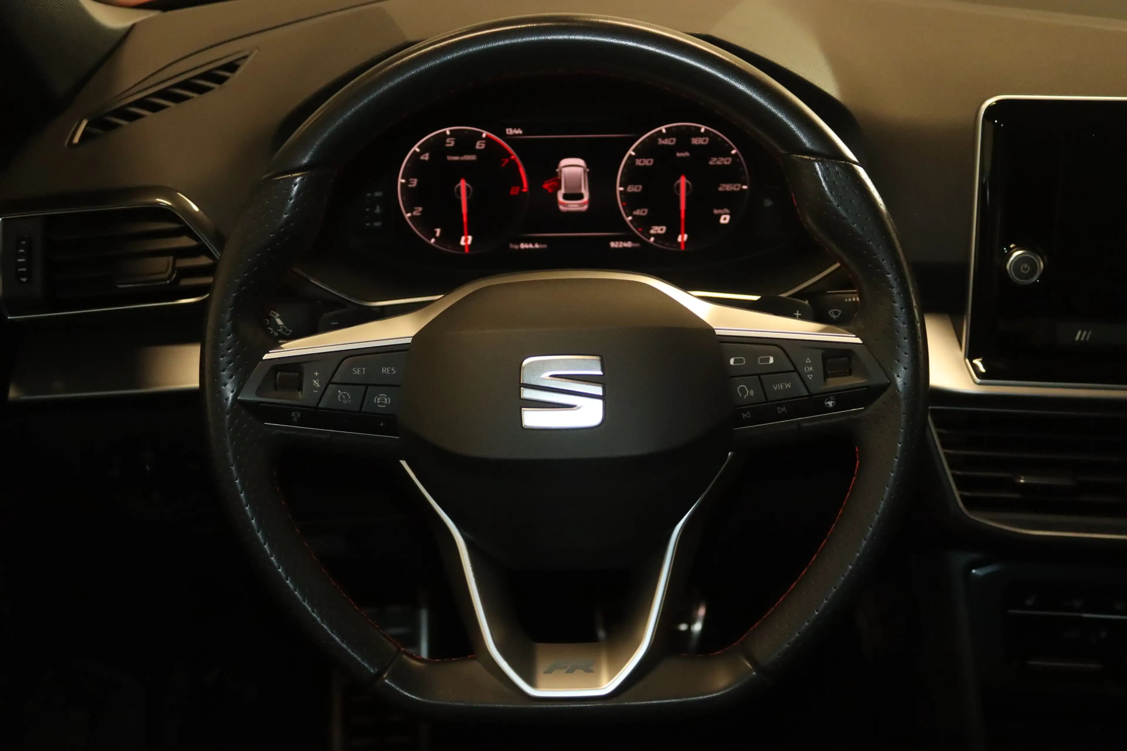 SEAT Tarraco 2.0 FR 4Dr.-Virt-Pano-AHK-LED-SHZ-KAM- — photo 15