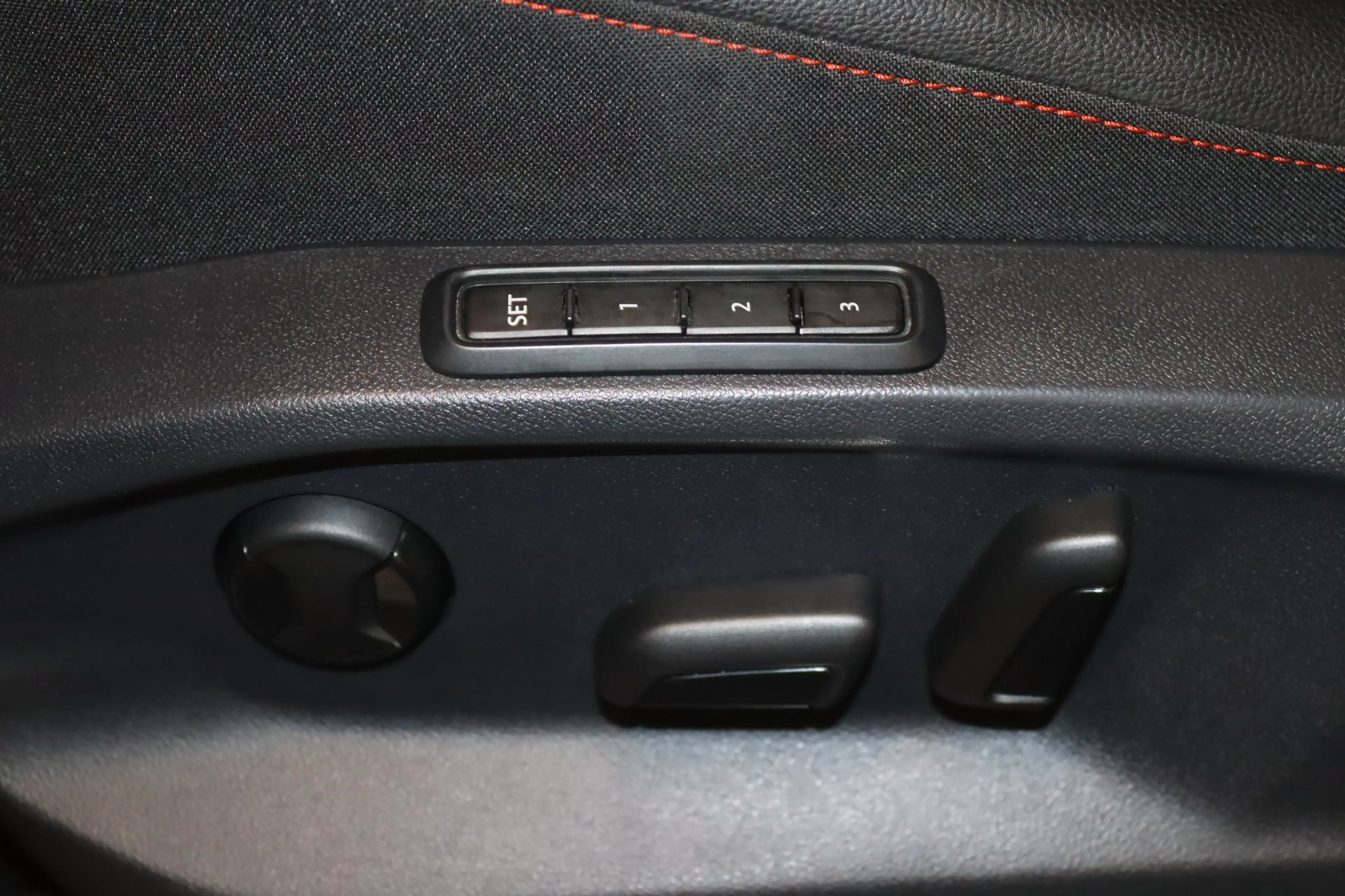 SEAT Tarraco 2.0 FR 4Dr.-Virt-Pano-AHK-LED-SHZ-KAM- — photo 12