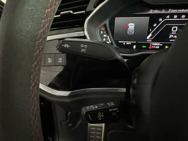 Audi RS Q3 view 12