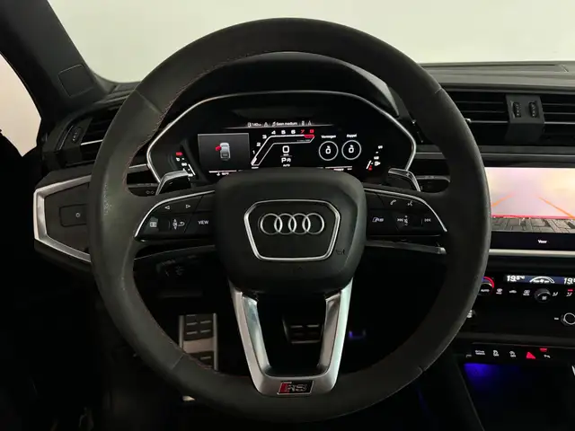 Audi RS Q3 view 11