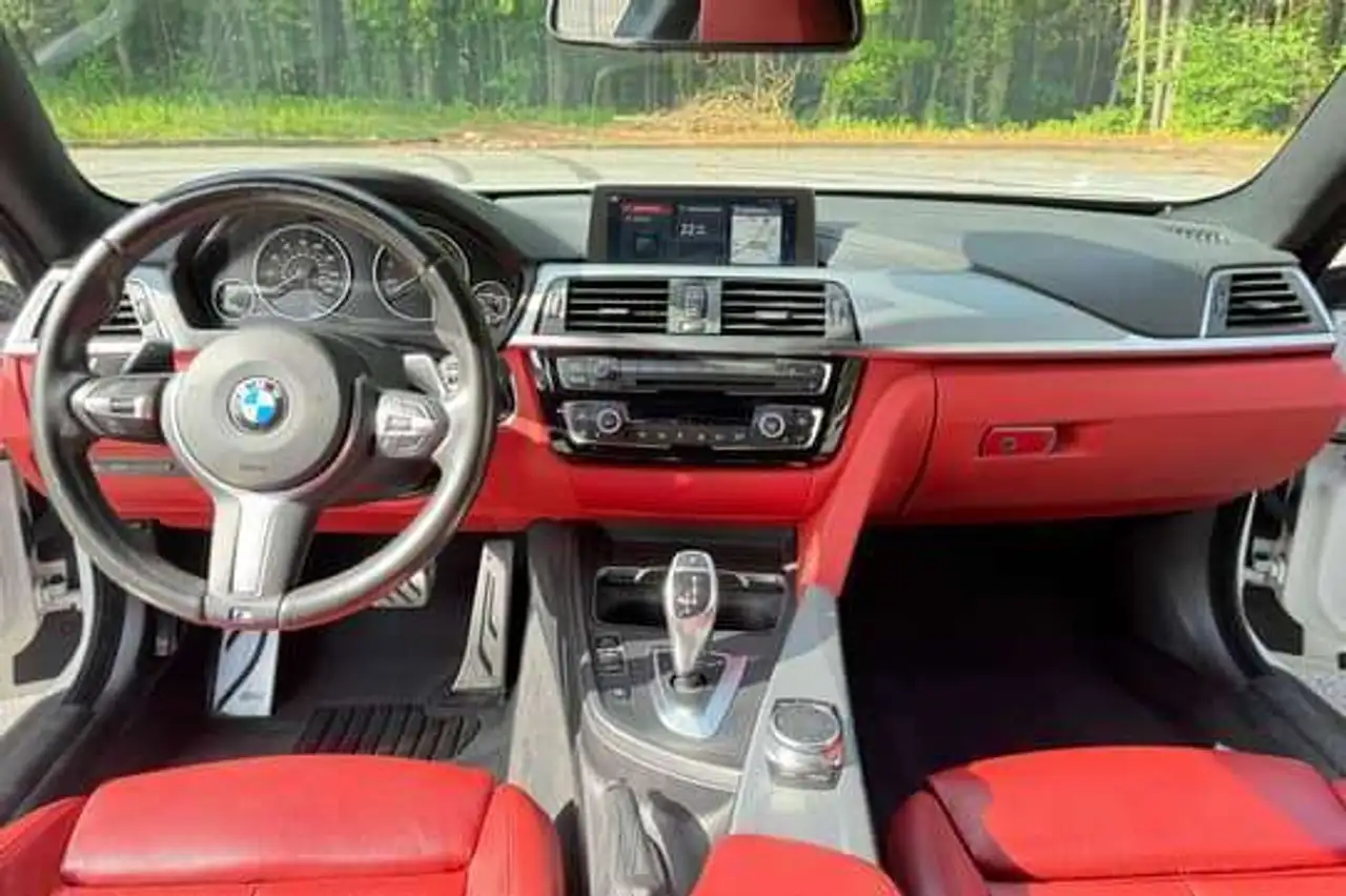 BMW 4 Series photo BMW 4 Series