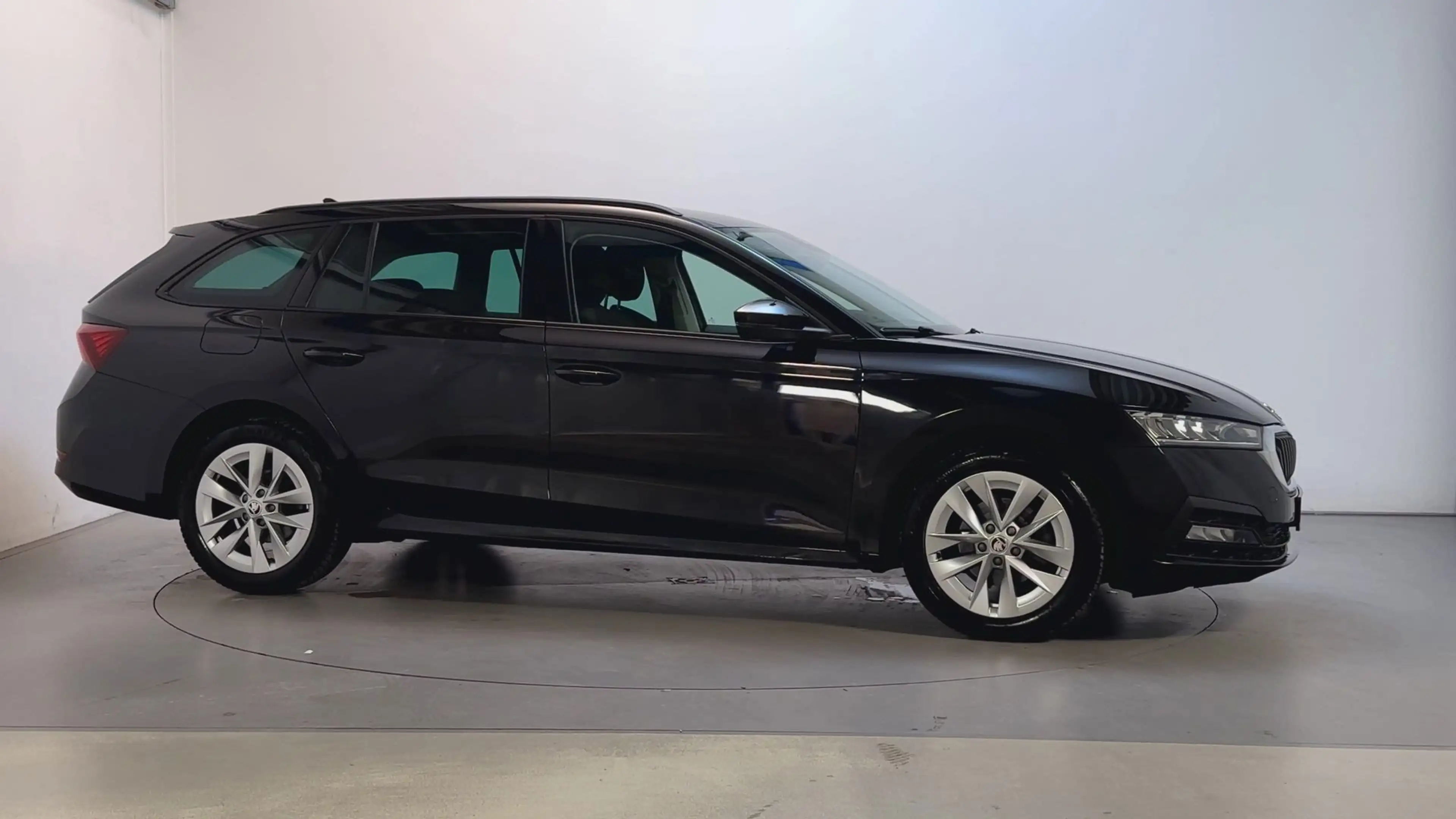 Skoda Octavia Combi 1.0 TSI Business Edition Navigatie Parkeerse — photo 12