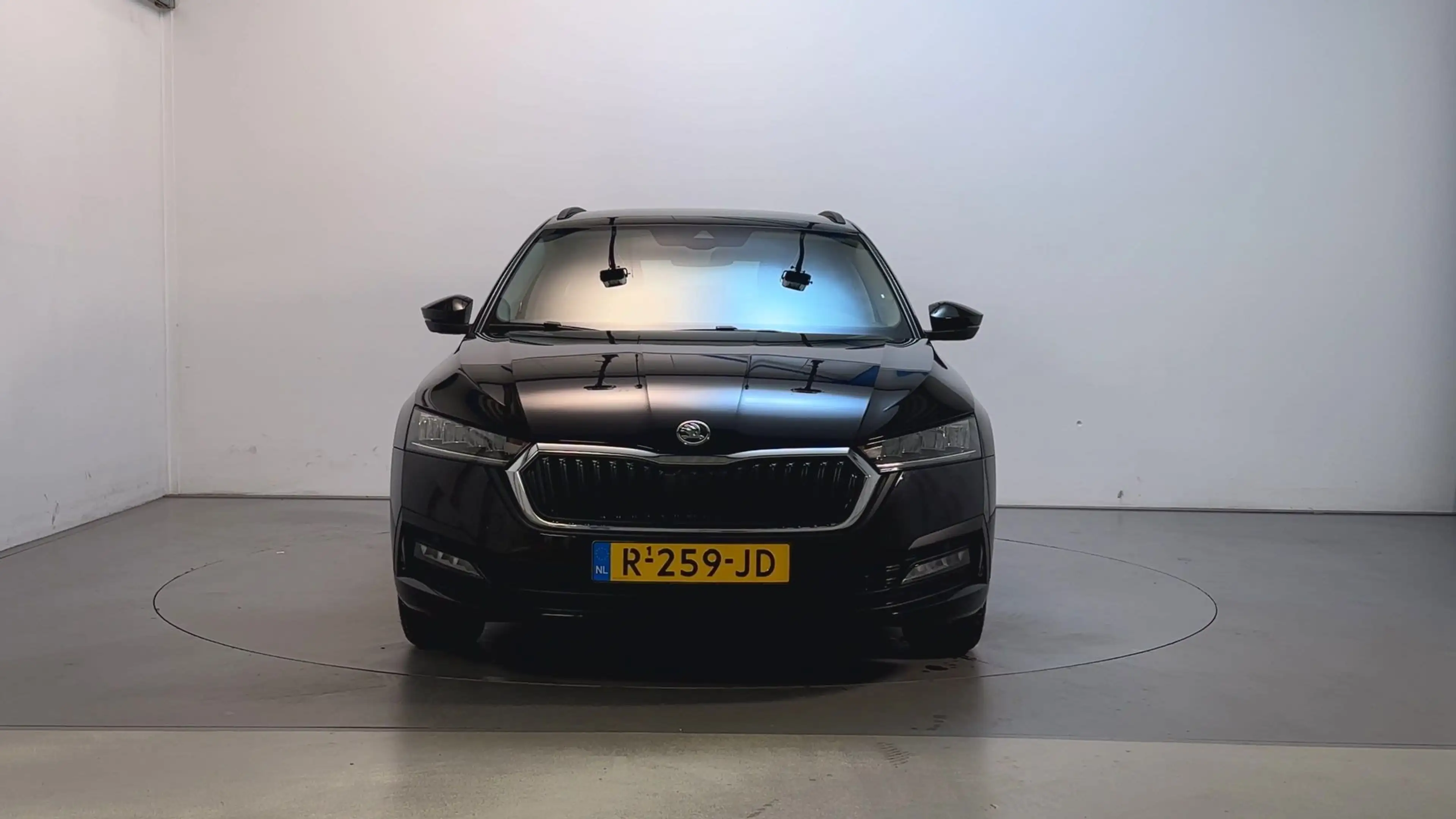Skoda Octavia Combi 1.0 TSI Business Edition Navigatie Parkeerse — photo 14