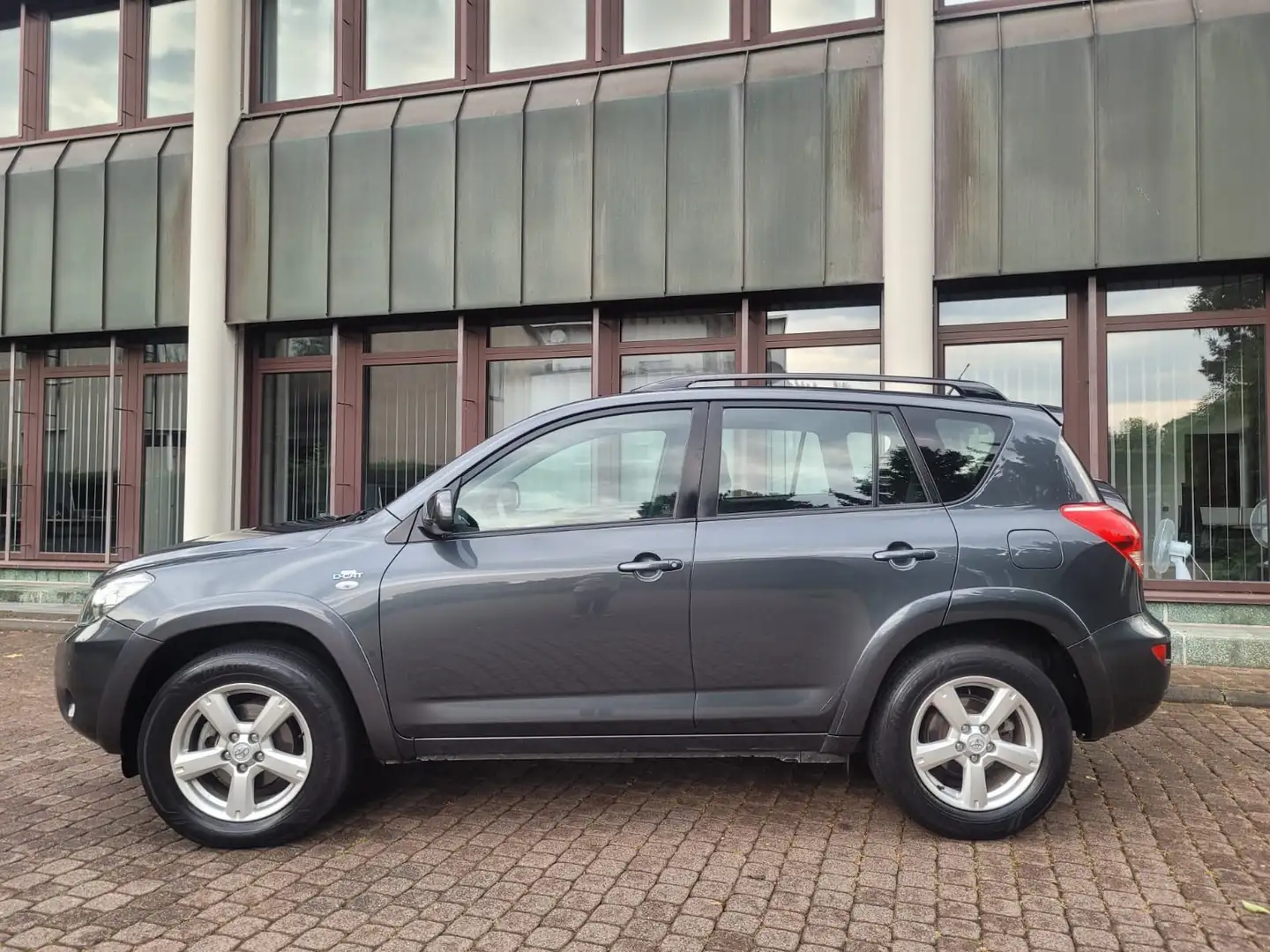 Toyota RAV 4 Sol 4x4 Nur 128 Tkm-1 Hd-AHK-Grüne Plakette ! Grau - 1
