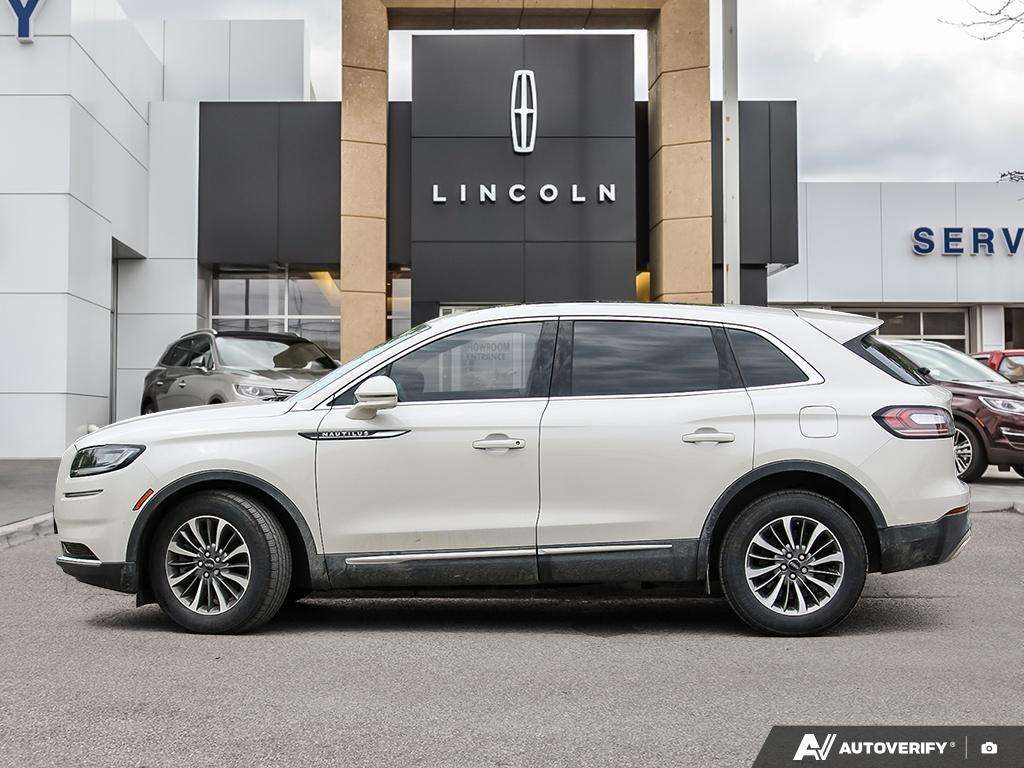 used 2023 Lincoln Nautilus car, priced at $38,888