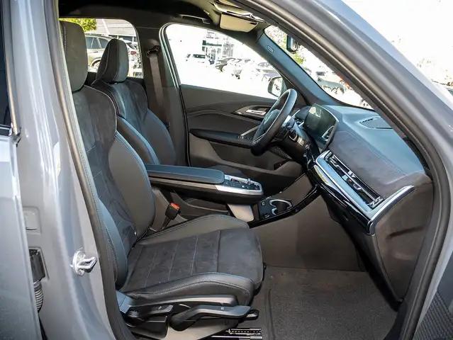 BMW X1 view 4