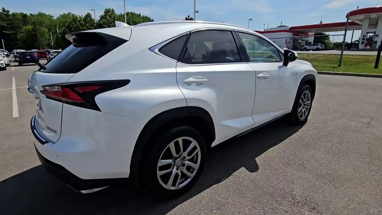 Lexus NX снимка Lexus NX
