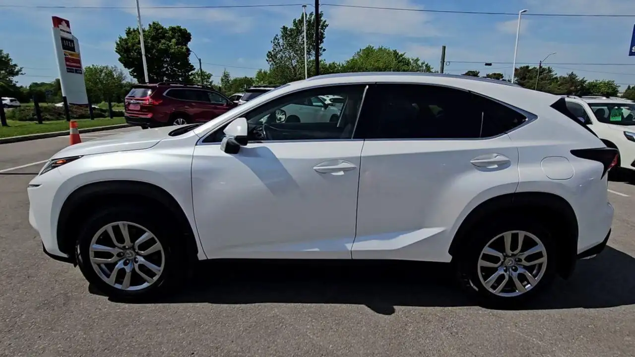 Lexus NX снимка Lexus NX