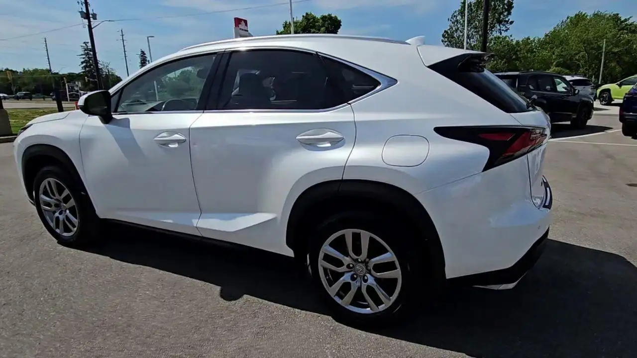 Lexus NX снимка Lexus NX
