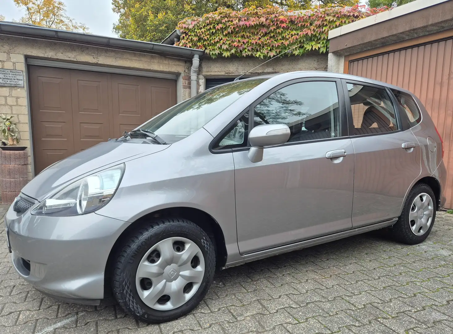Honda Jazz 1.4 LS/2.Hand/Klima/Schiebedach/Tüv Neu Gris - 2