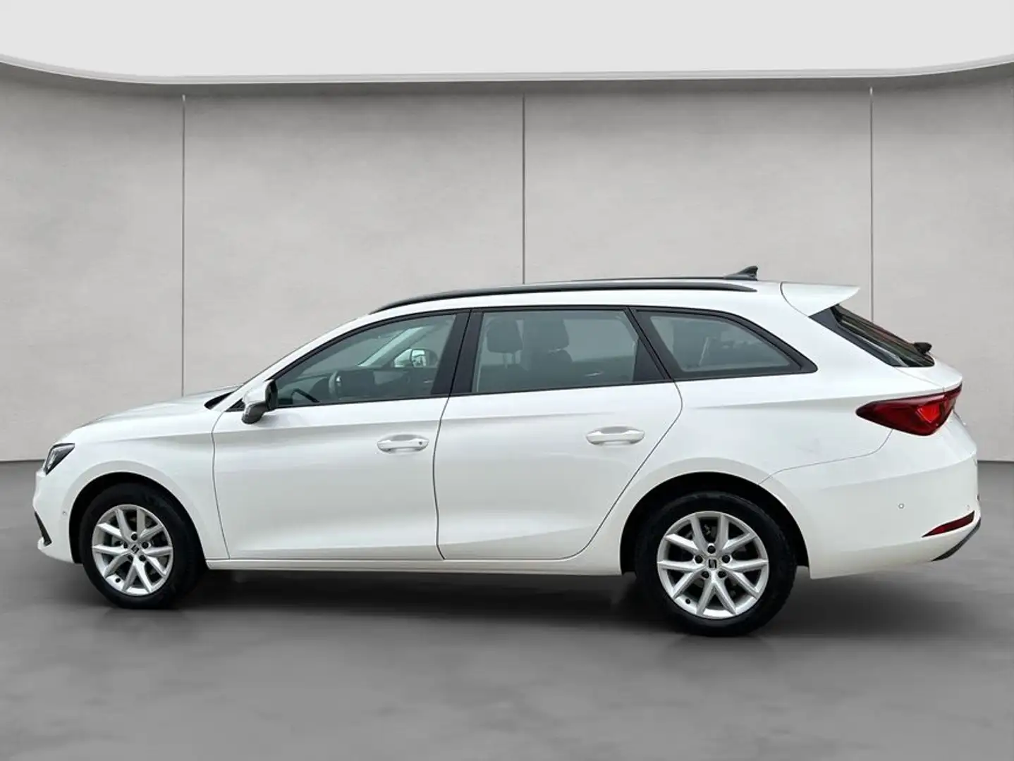 SEAT Leon Sportstourer 1.5 TSI ACT Wit - 2