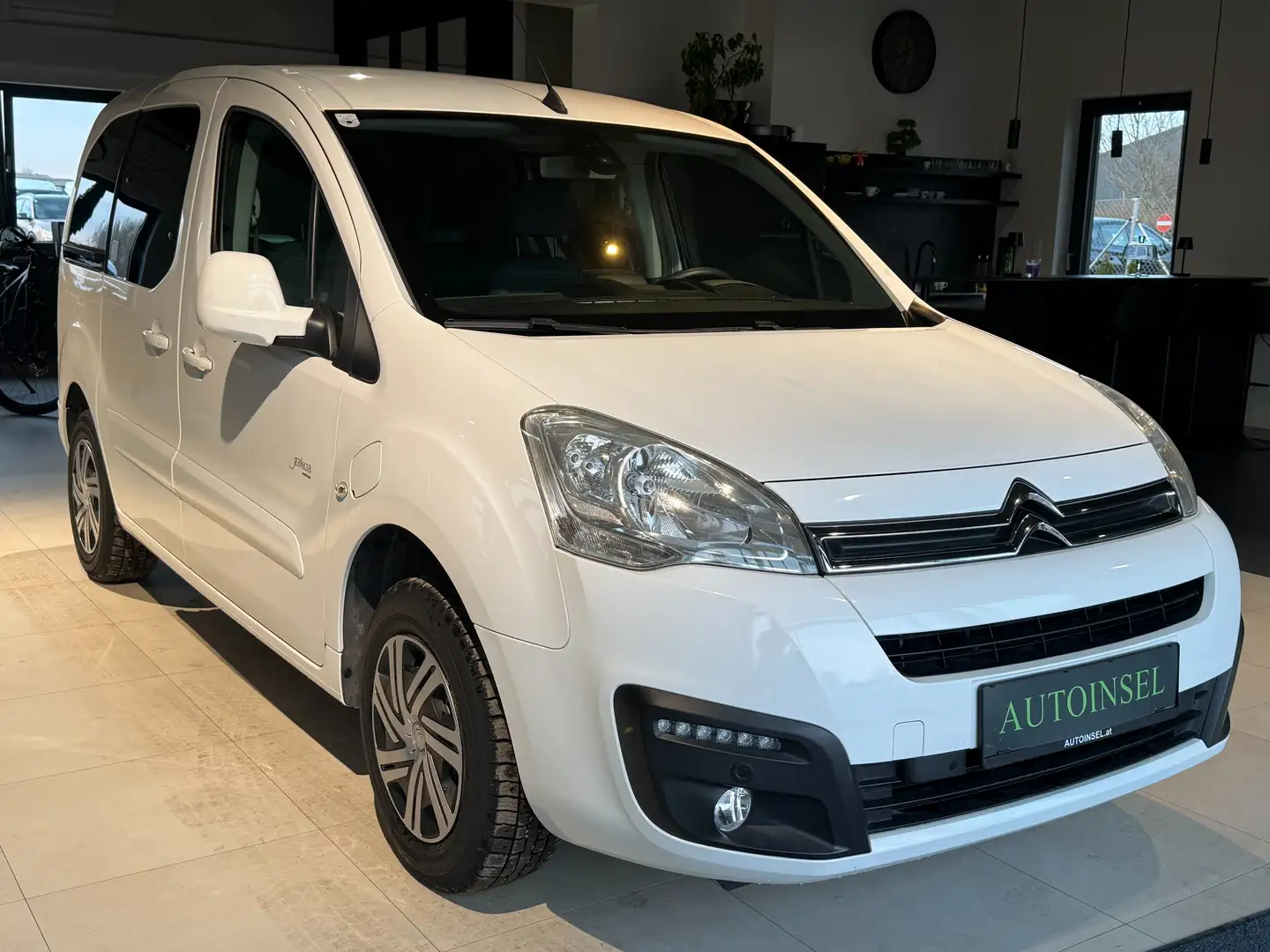 Citroen Berlingo e-berlingo Kamera+Carplay+Navi AUT. Weiß - 2