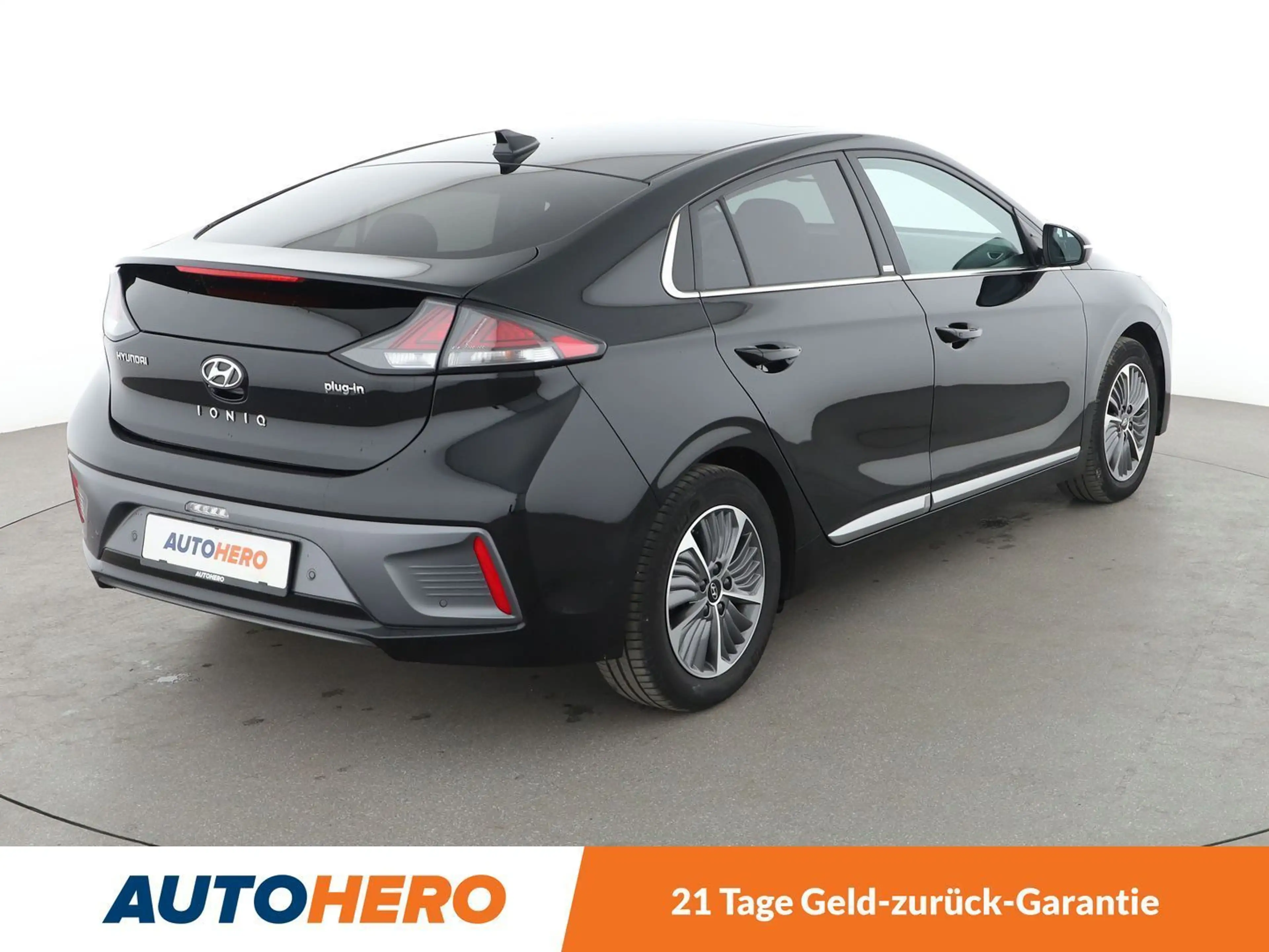 Hyundai IONIQ 1.6 Plug-in Hybrid Prime Aut.*NAVI*ACC*PDC* — photo 6