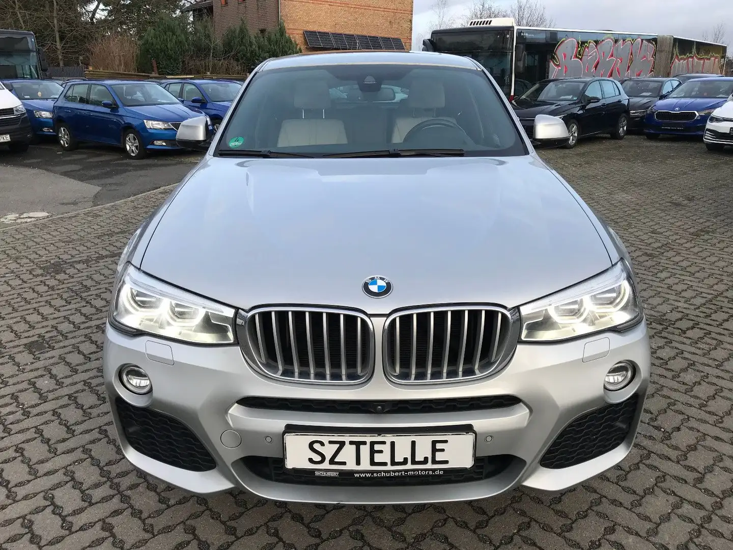 BMW X4 Baureihe X4 xDrive28i M Sport*8 Fach ber.* Silber - 2