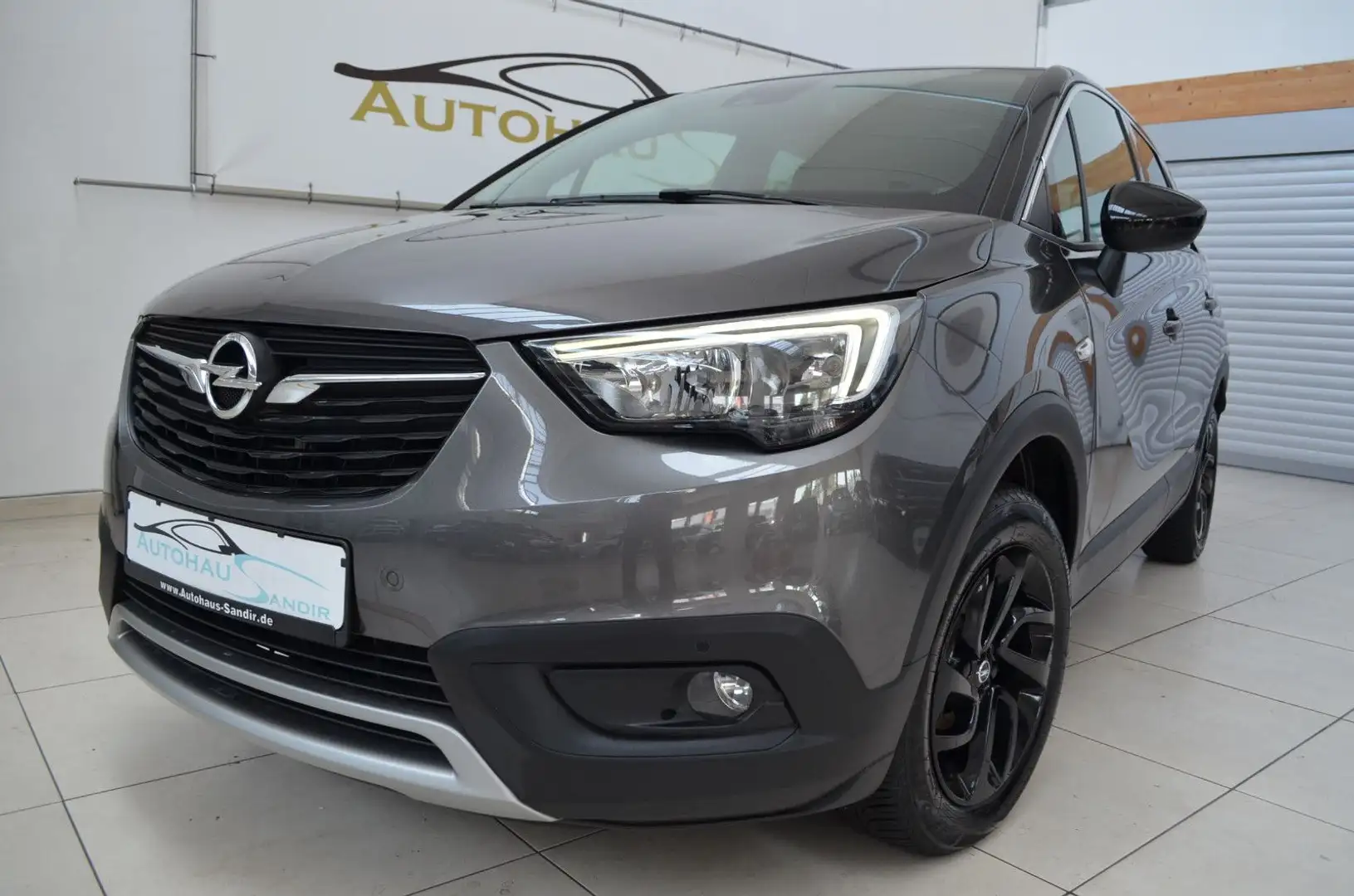 Opel Crossland X Edition 1.2 ~ LED ~Navi ~ MFL ~PDC Grau - 1