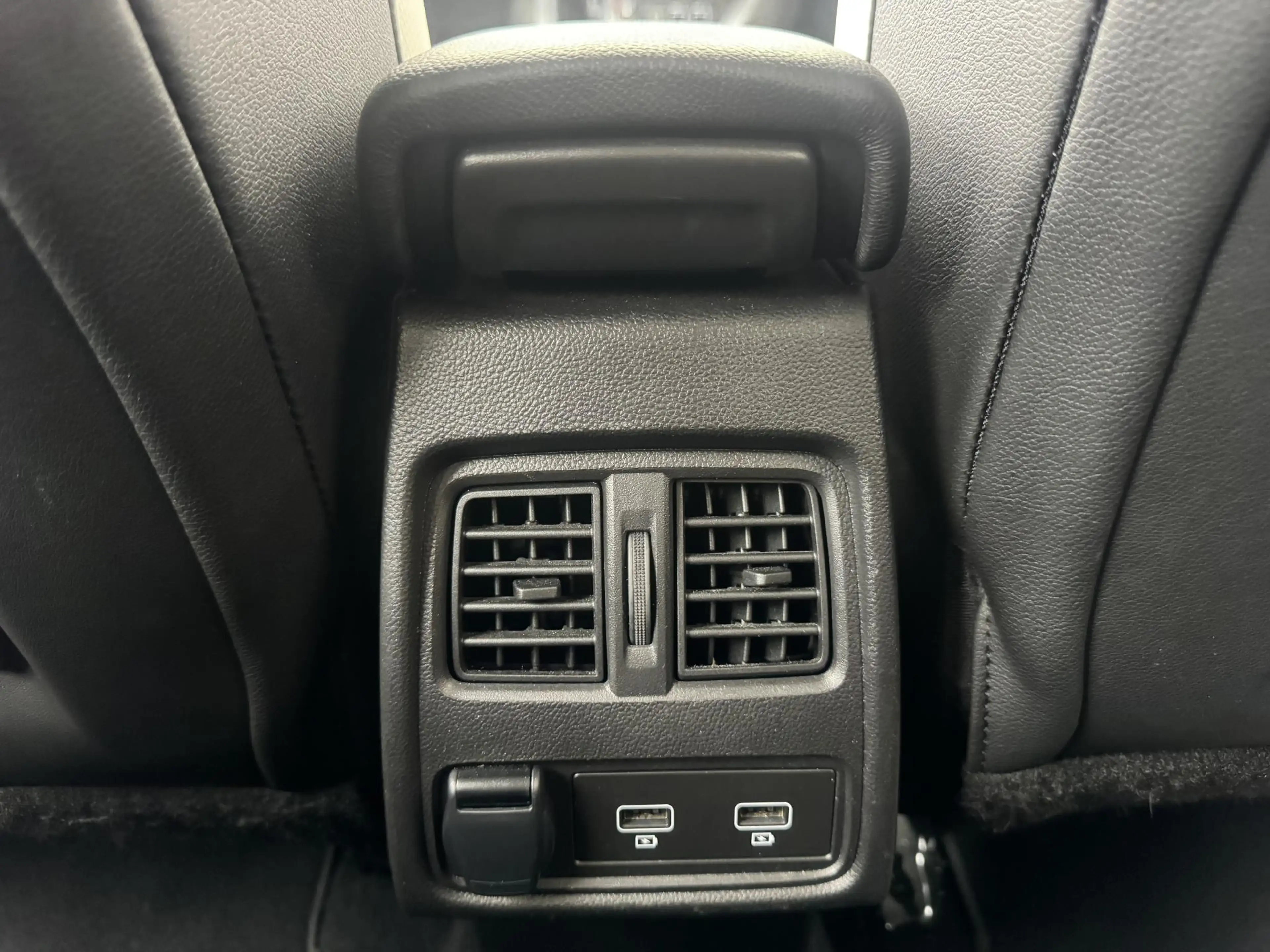 Mitsubishi ASX 1.6 HEV AT First Edition | Trekhaak | Stoelverwarm — photo 9