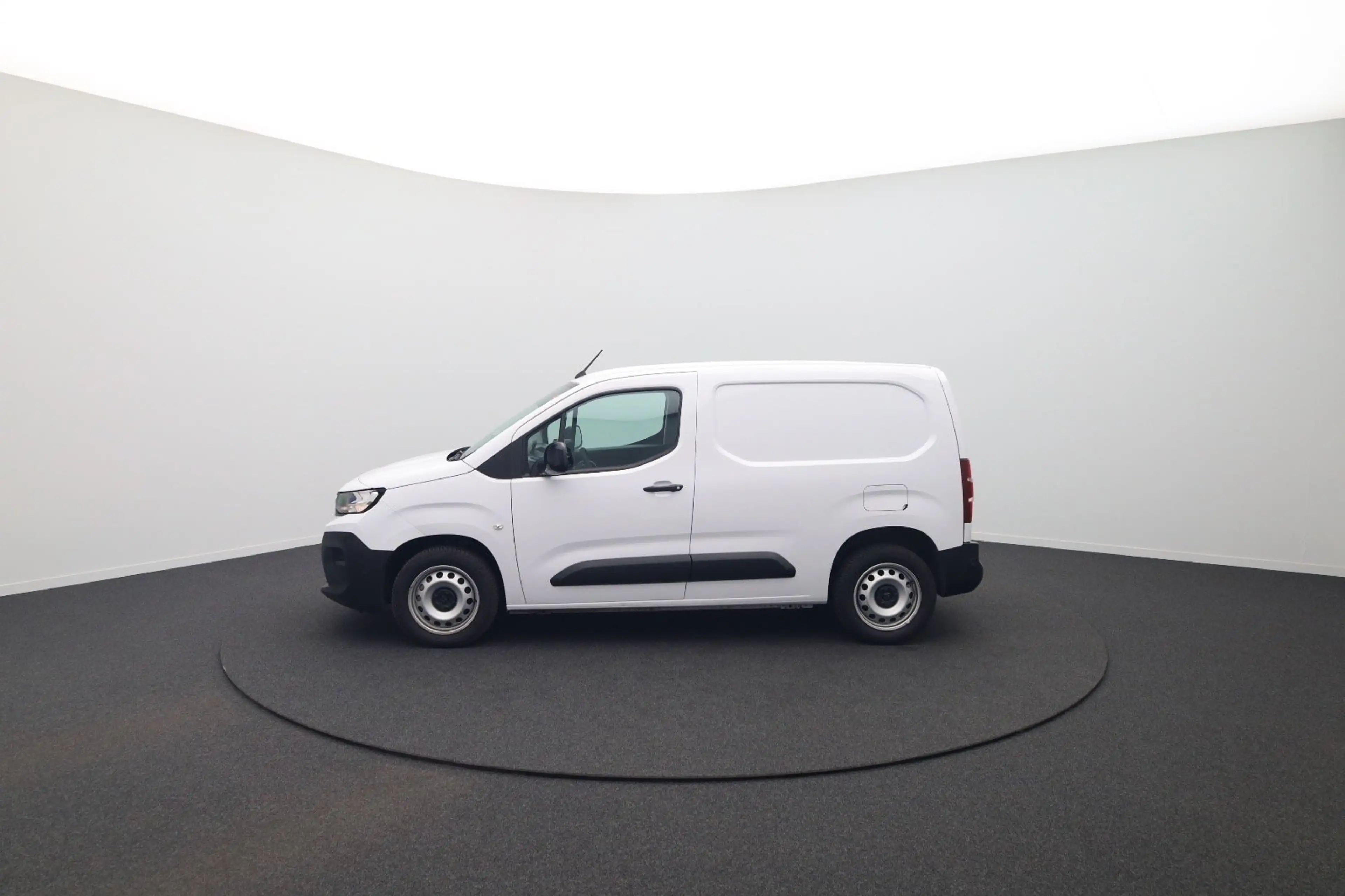 Peugeot Partner 1.5 BlueHDi 130 EAT8 S&S L1 Trekhaak | Houten Laad — photo 4