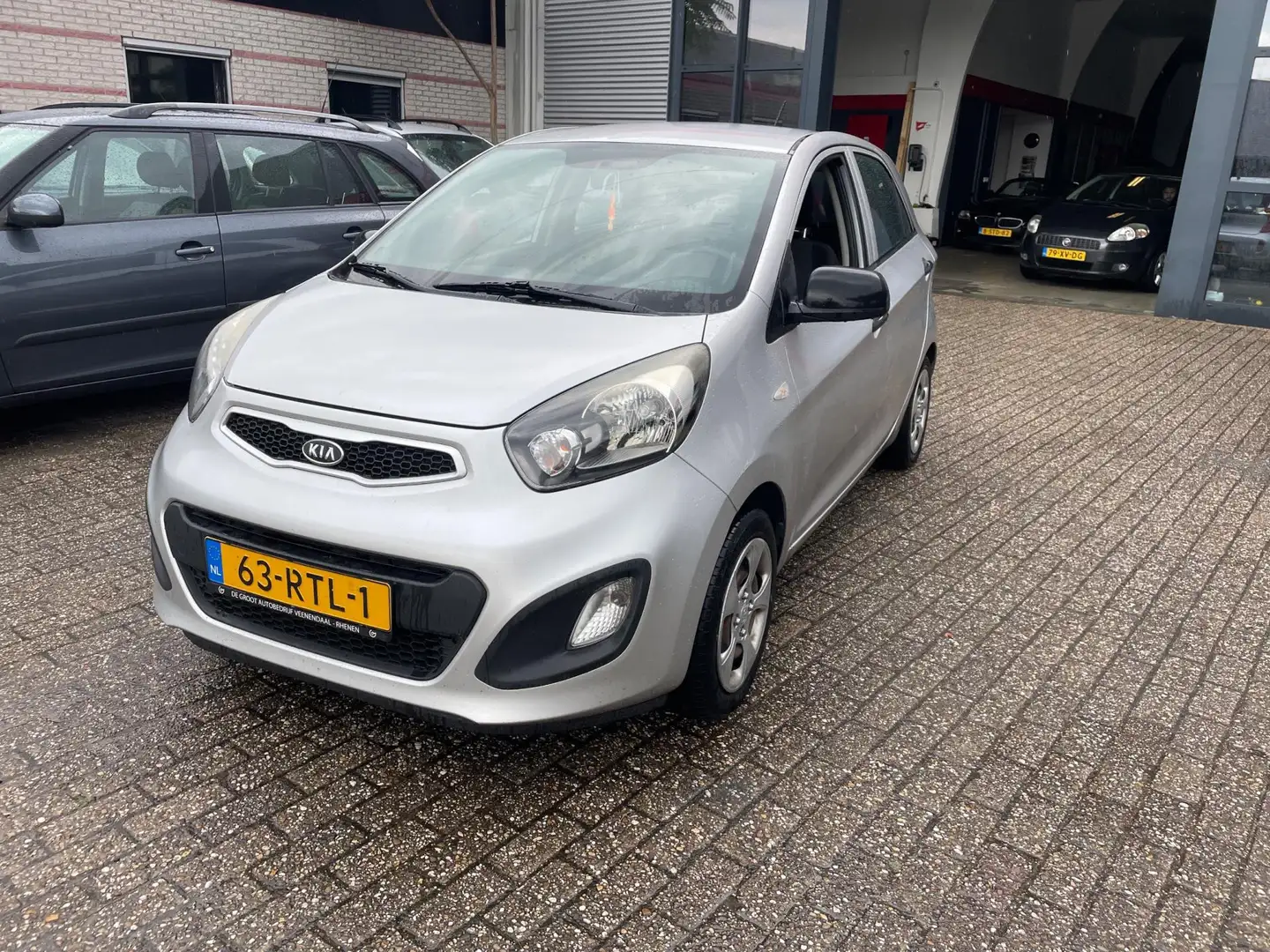 Kia Picanto 1.2 CVVT Airco mette auto Gris - 1